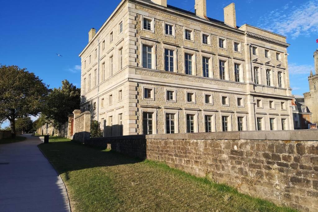 Appartement Au Coeur Des Remparts Boulogne-sur-Mer Exterior foto
